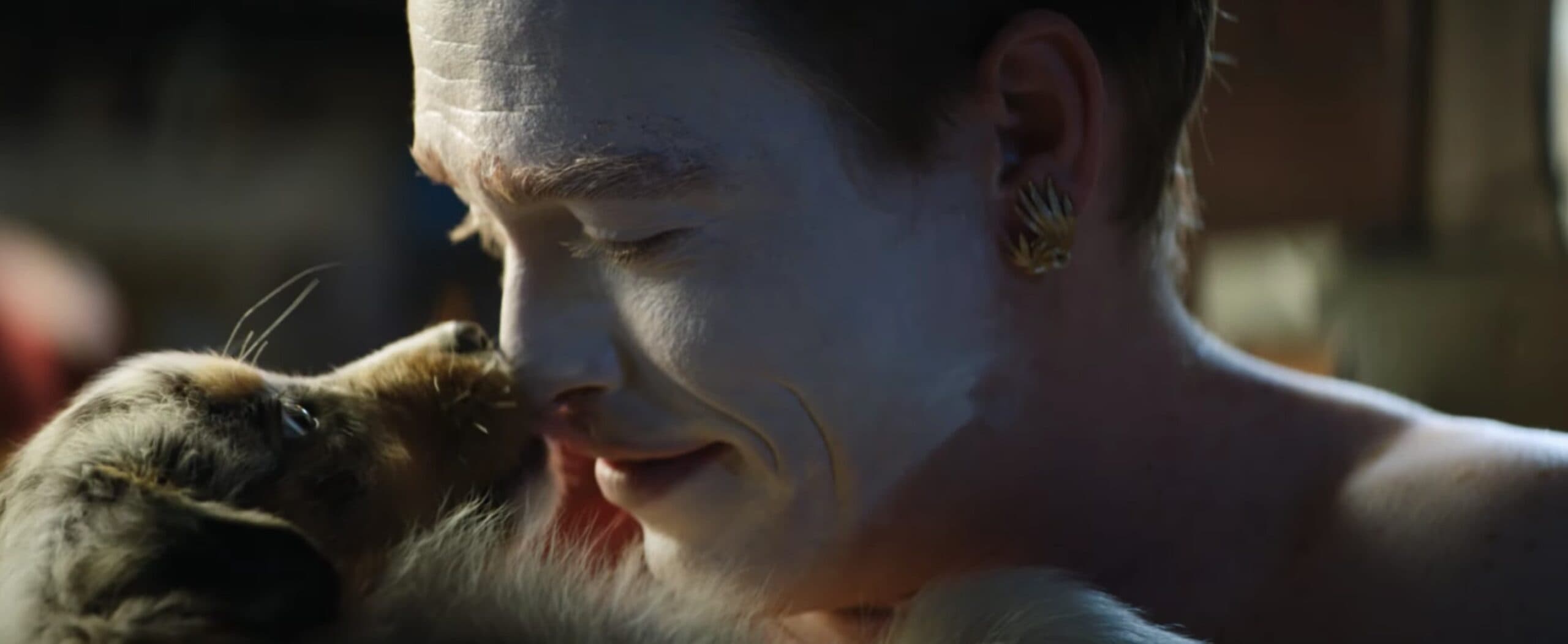 Film „DogMan” – gdzie obejrzeć niepokojące dzieło Luca Bessona z 2023 r.? 