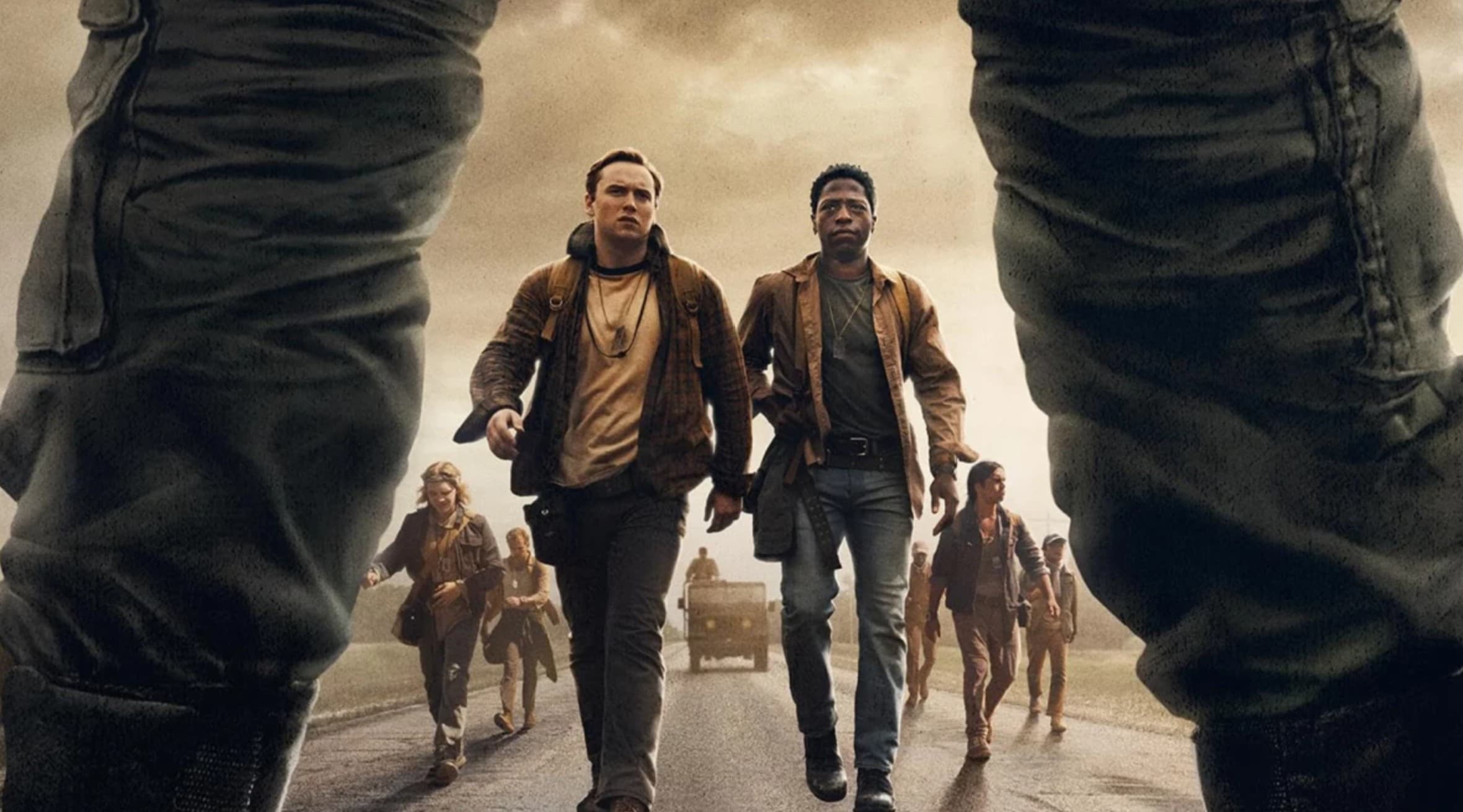 Wielki hołd dla braterstwa. Film „Wielki marsz”: gdzie obejrzeć ekranizację powieści Stephena Kinga?