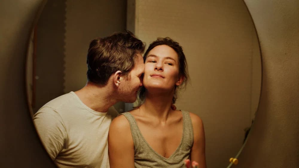 Film „Być kochaną”: gdzie obejrzeć poruszający dramat o szczerej miłości?