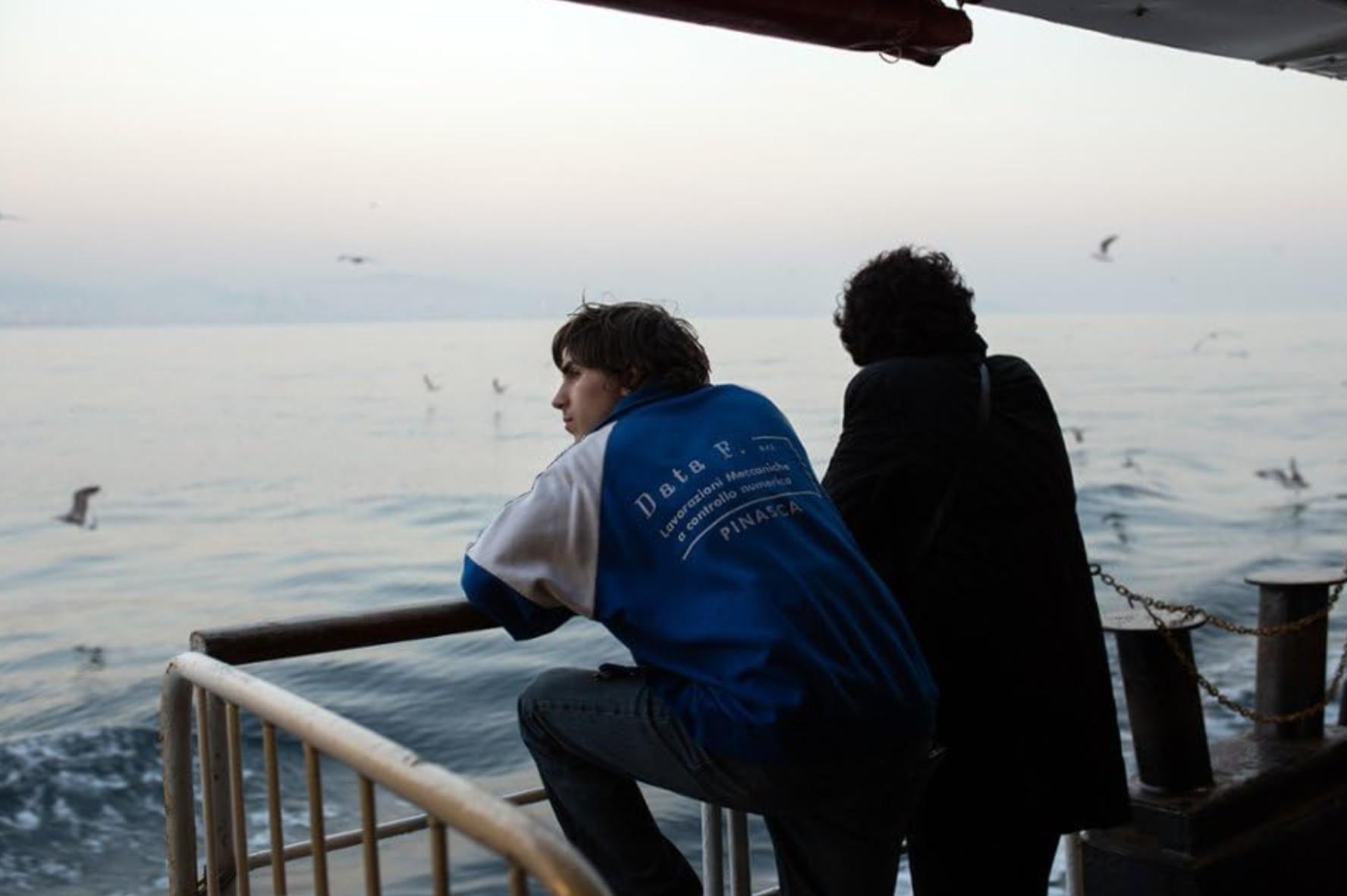 Film “Crossing”: gdzie obejrzeć nietypowe, poruszające kino drogi? 