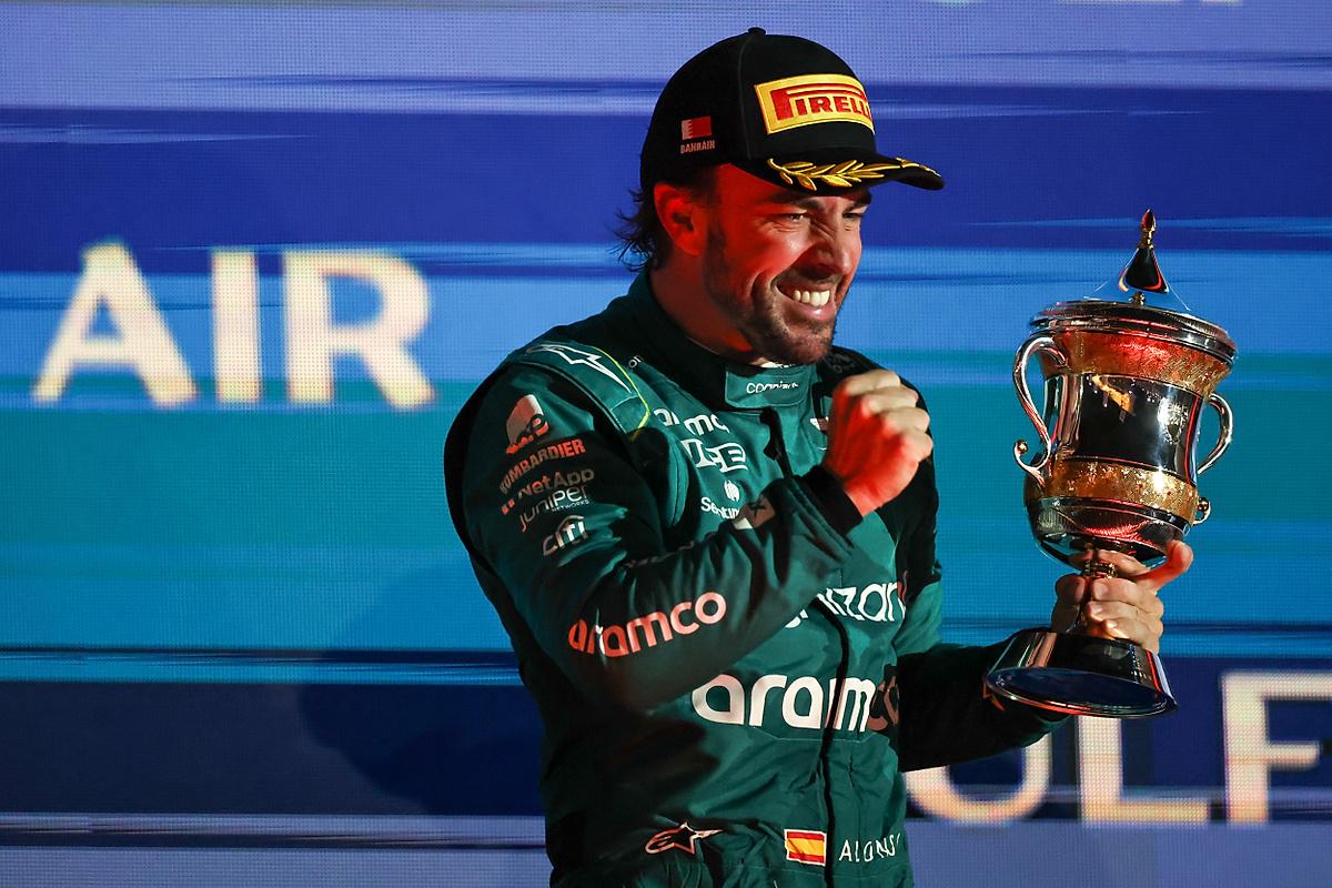 Starość to radość. F1 jest piękniejsza z Fernando Alonso na podium