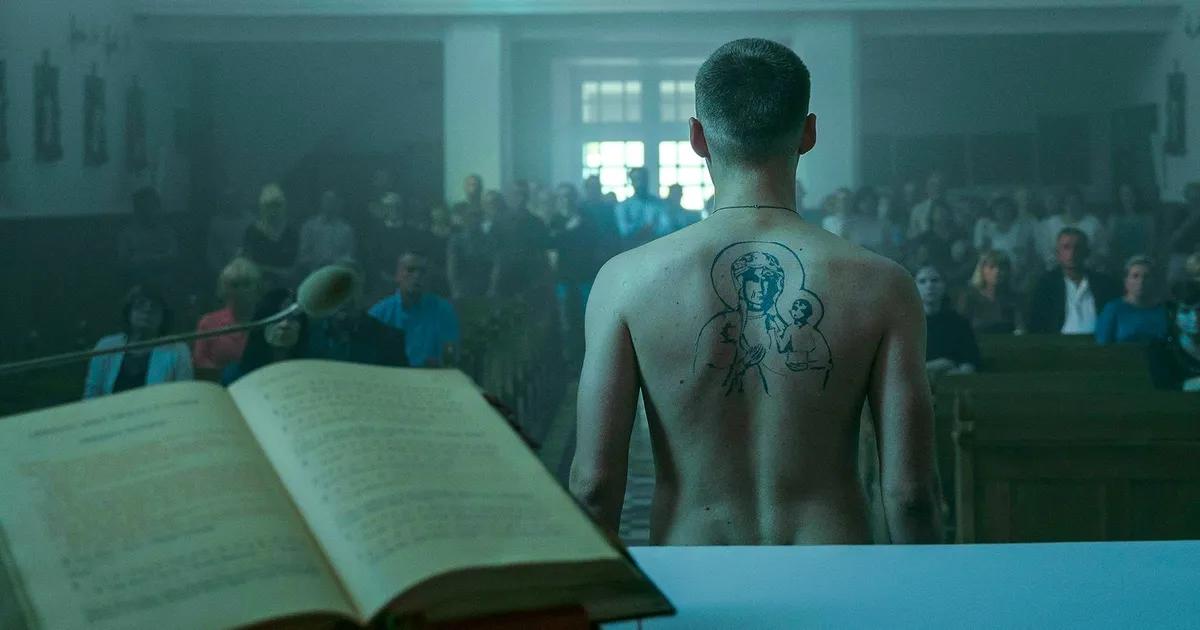 Film “Boże Ciało”: gdzie obejrzeć polską produkcję Jana Komasy, nominowaną do Oscara?