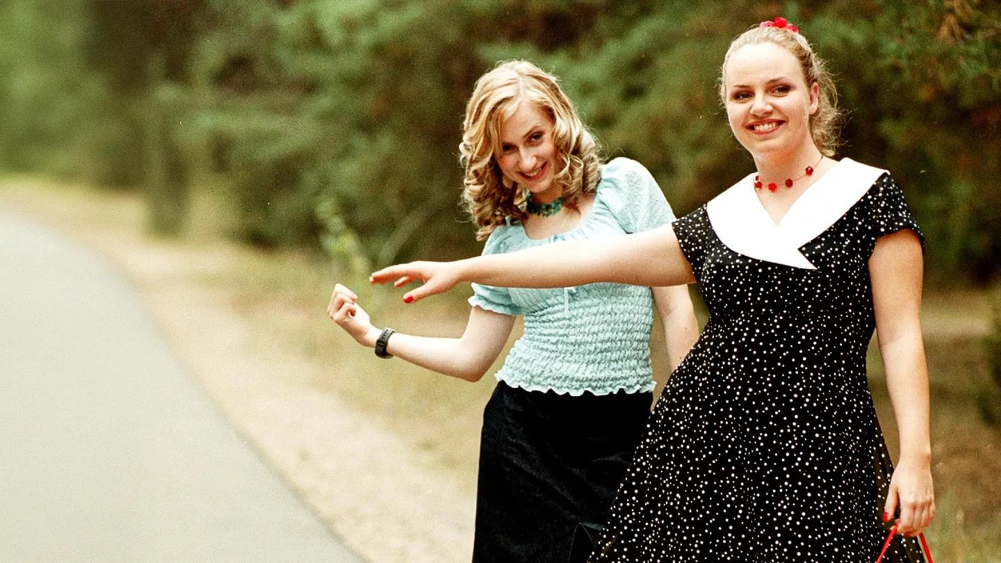 Film “Biała sukienka”: gdzie obejrzeć poruszającą opowieść z cyklu “Święta polskie”?