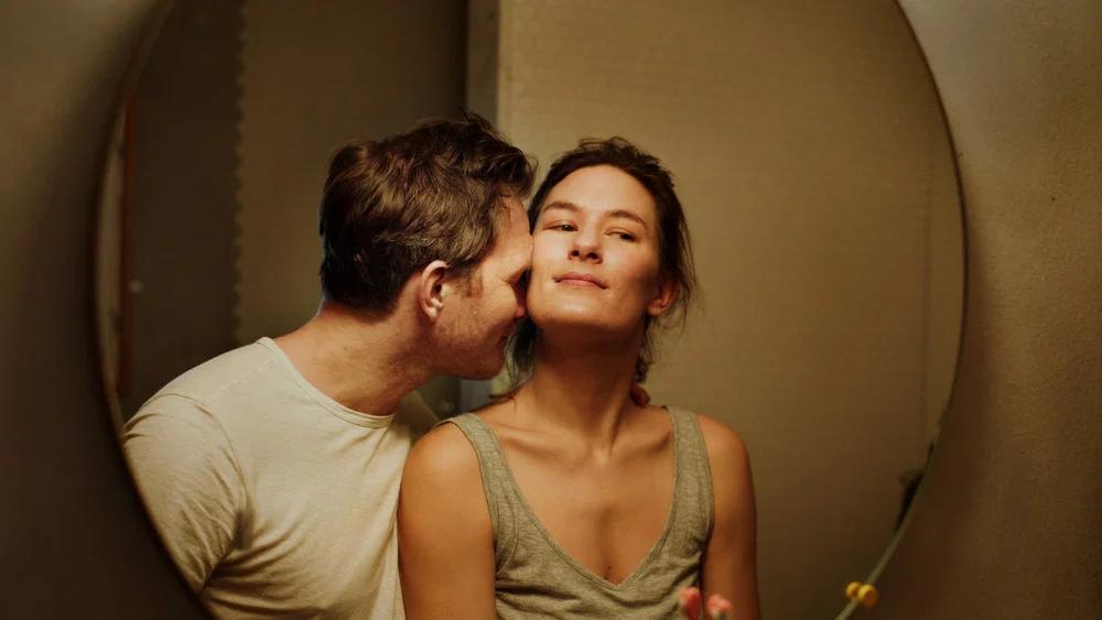 Film “Być kochaną”: gdzie obejrzeć poruszający dramat o szczerej miłości?