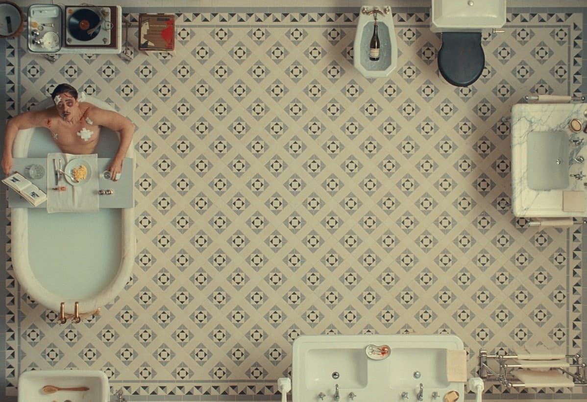 fenicki układ wes anderson filmy komediodramat fenicki układ wes anderson filmy komediodramat