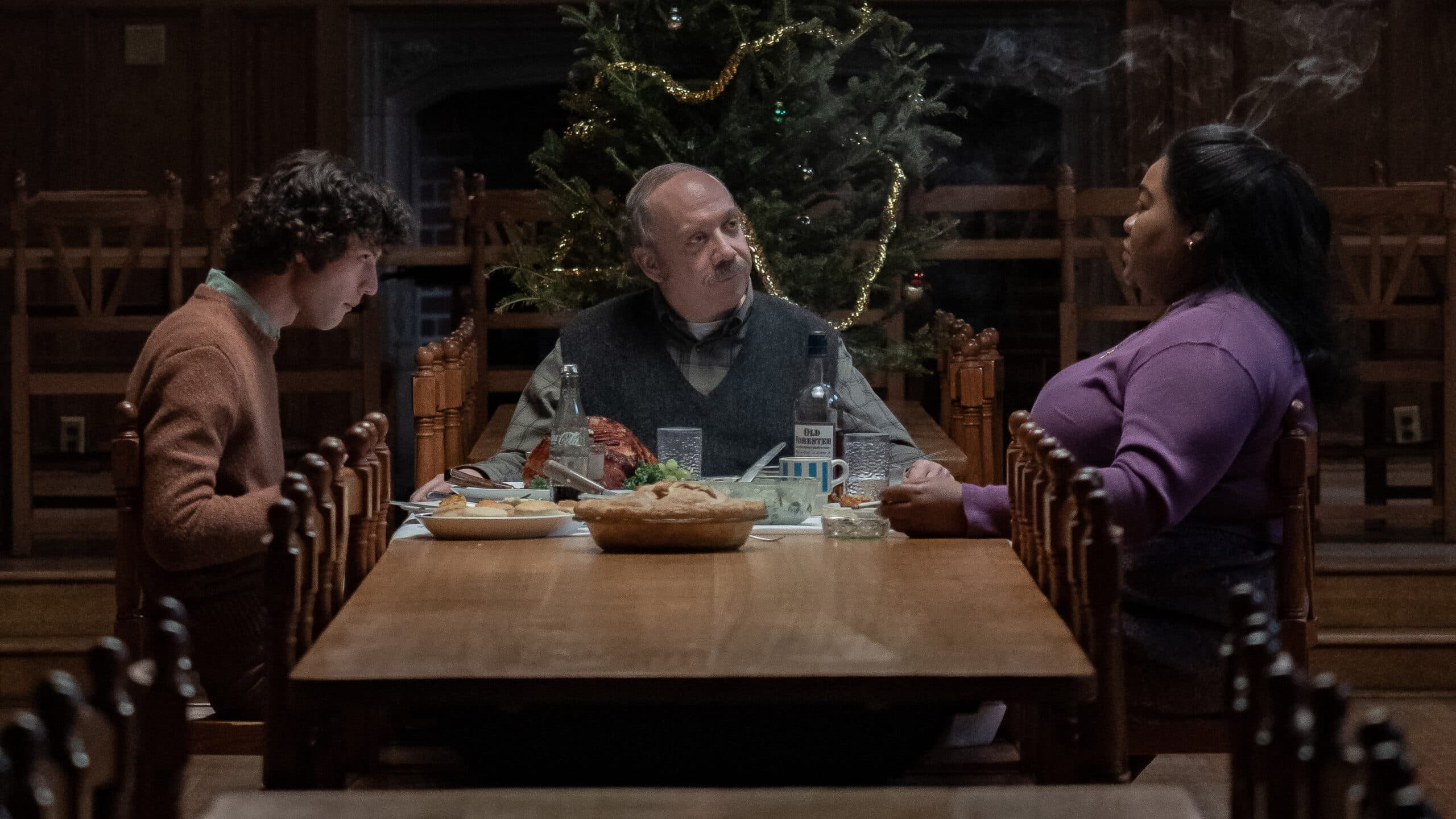 Film „Przesilenie zimowe”: gdzie obejrzeć komediodramat z Paulem Giamattim pełen śniegu… i prawdziwych emocji? Sprawdź! Film "Przesilenie zimowe": gdzie obejrzeć? Sprawdź na CANAL+ blog! © 2023 Miramax Distribution Services, LLC. All Rights Reserved.