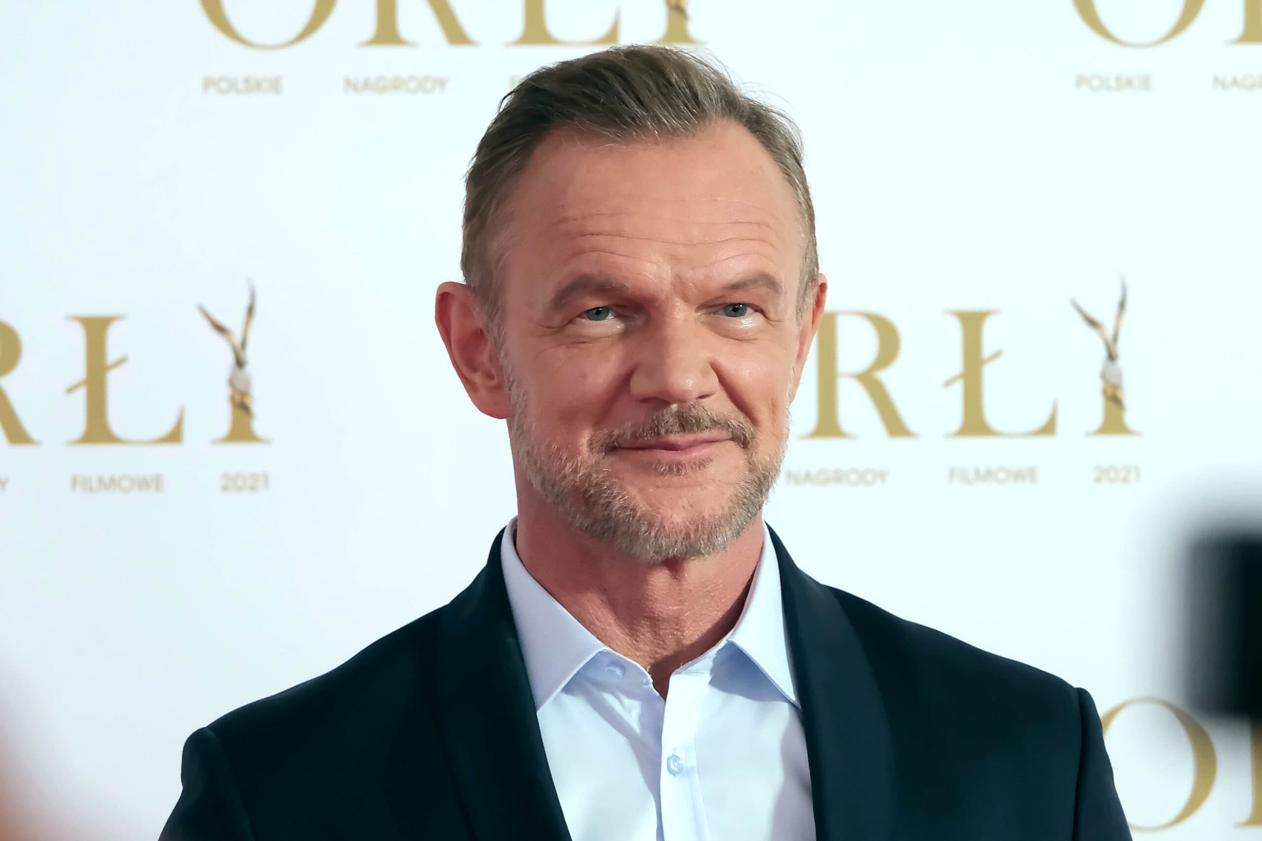 Cezary Pazura: filmy z udziałem narratora „Widzew. Razem Tworzymy Siłę”, bohatera „13. posterunku” i „Żmijowiska” Cezary Pazura: filmy z udziałem narratora „Widzew. Razem Tworzymy Siłę”, bohatera „13. posterunku” i „Żmijowiska”