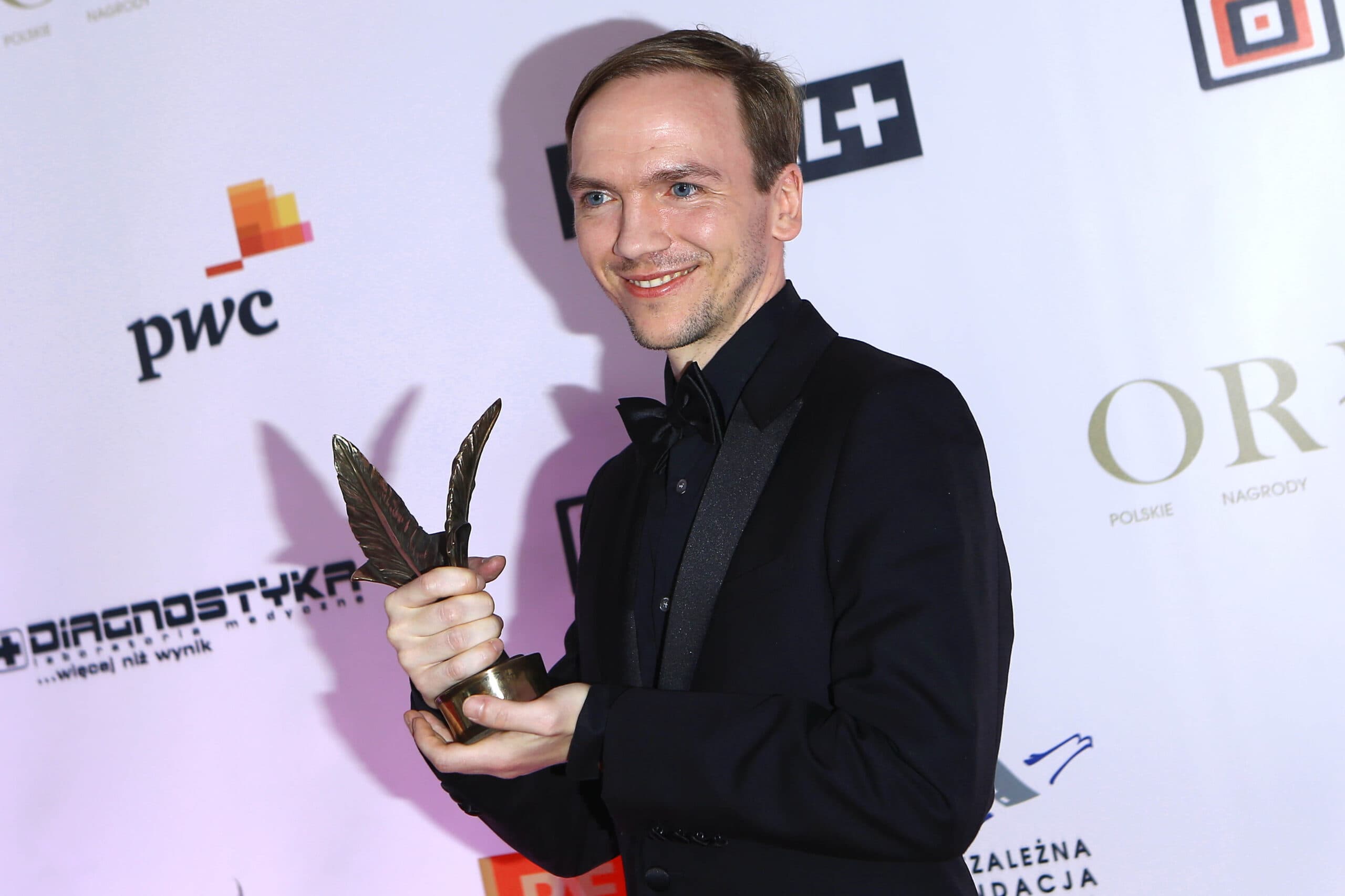 Dzień pamięci i ten, który o poległych nie zapomniał. Filmy Jana Komasy Dzień pamięci i ten, który o poległych nie zapomniał. Filmy Jana Komasy