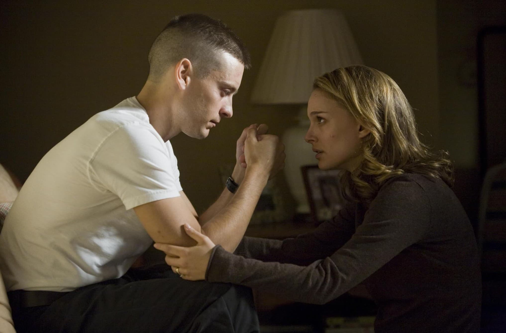 bracia dramat jake gyllenhaal tobey maguire natalie portman bracia dramat jake gyllenhaal tobey maguire natalie portman