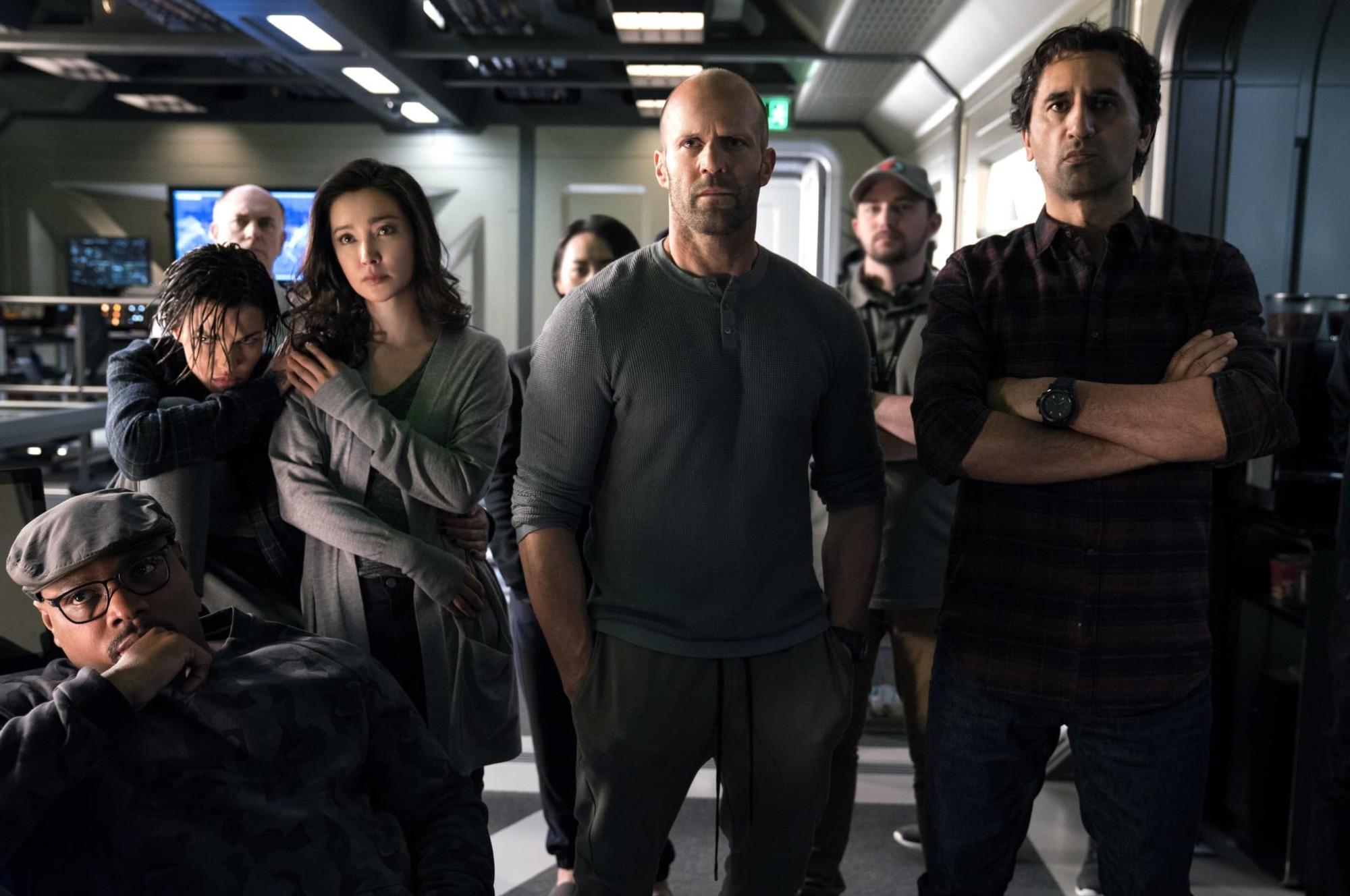 meg jason statham filmy o rekinach horror sci fi meg jason statham filmy o rekinach horror sci fi