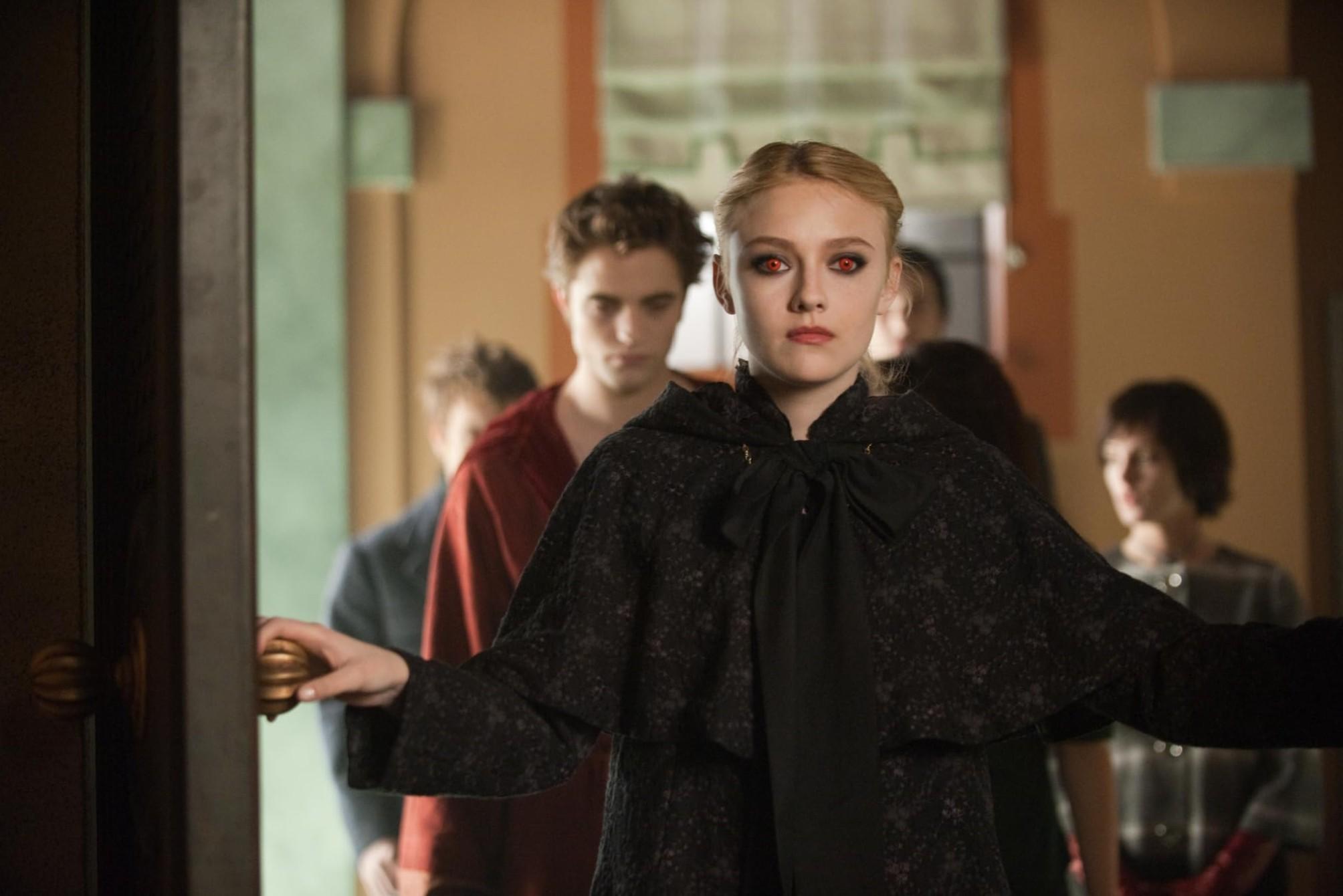 zmierzch księżyc w nowiu film saga zmierzch filmy o wamirach romans zmierzch księżyc w nowiu film saga zmierzch filmy o wamirach romans