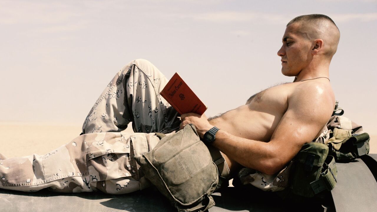 film wojenny film o wojnie jarhead żołnierz piechoty Jake Gyllenhaal filmy z jakiem gyllenhaalem