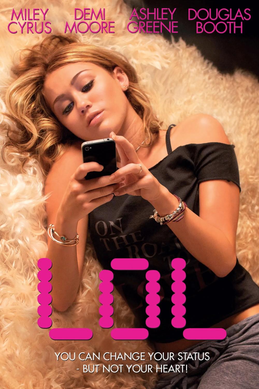 poster LOL komediodramat romans miley cyrus filmy poster LOL komediodramat romans miley cyrus filmy