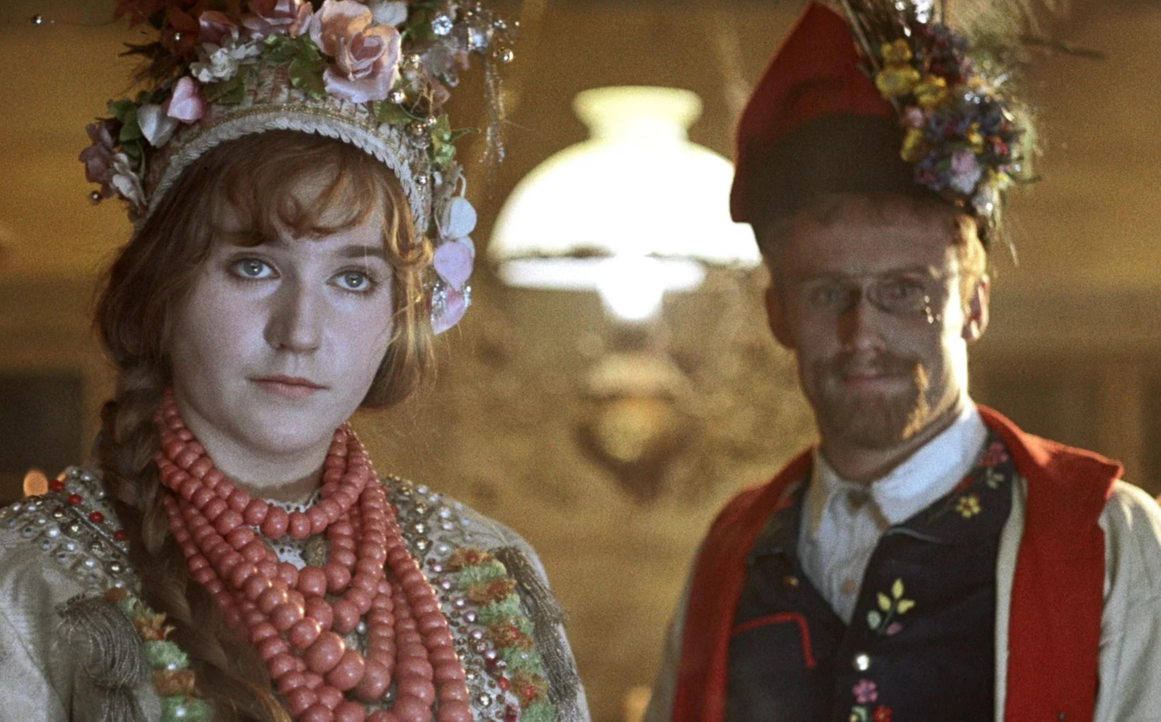 Film “Wesele” – gdzie obejrzeć ekranizację słynnego dramatu Wyspiańskiego w reżyserii Andrzeja Wajdy?   Film “Wesele” – gdzie obejrzeć ekranizację słynnego dramatu Wyspiańskiego w reżyserii Andrzeja Wajdy?