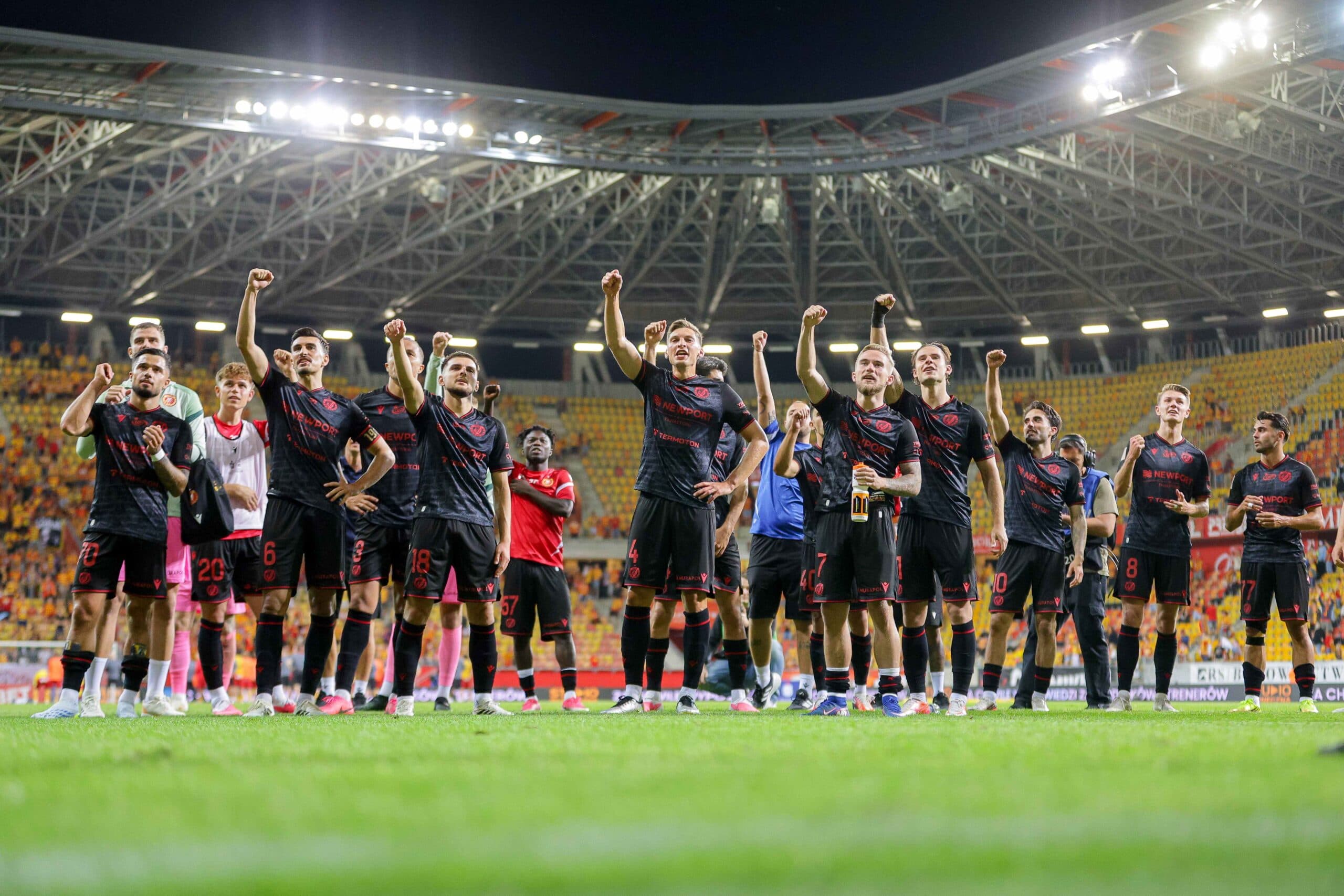 Przełamanie Widzewa. Skróty meczów 3. kolejki Ekstraklasy Przełamanie Widzewa. Skróty meczów 3. kolejki Ekstraklasy